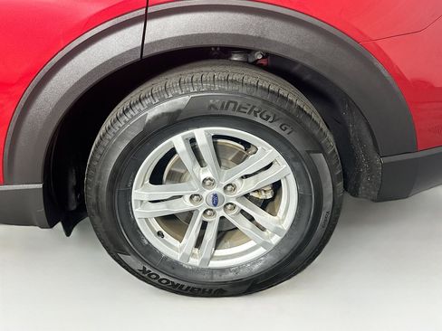 Used 2020 Ford Explorer XLT RWD image 11