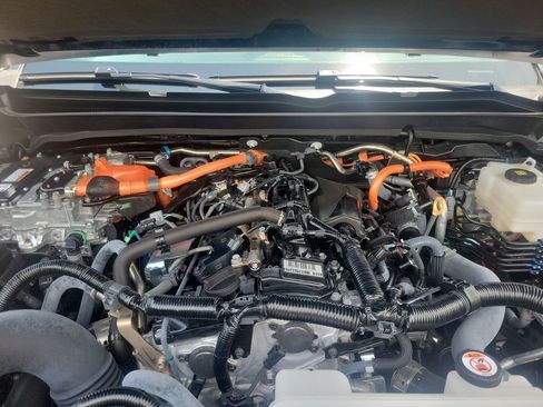 Used 2025 Toyota Tacoma 4x4 Double Cab Hybrid image 37