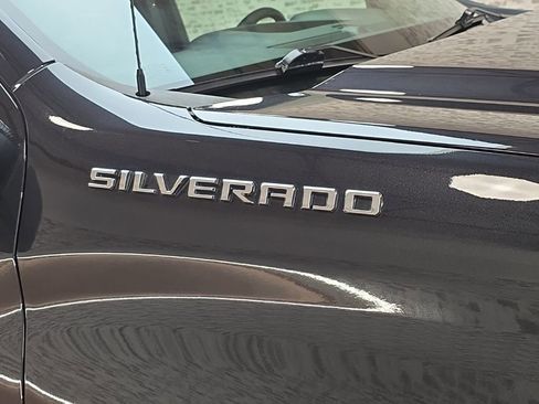Used 2023 Chevrolet Silverado 1500 Custom image 10