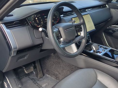 Used 2023 Land Rover Range Rover SE image 10