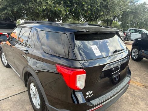 Used 2022 Ford Explorer XLT RWD image 5