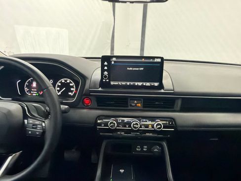 Used 2023 Honda Pilot Touring image 31