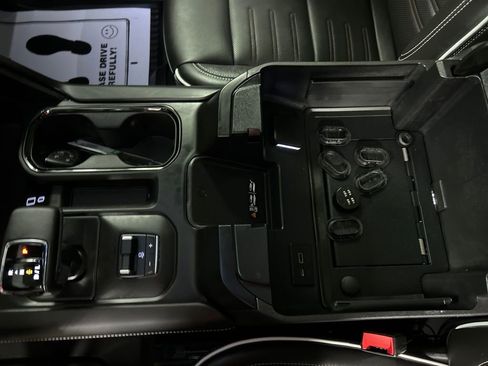 Used 2023 GMC Sierra 1500 AT4X image 21