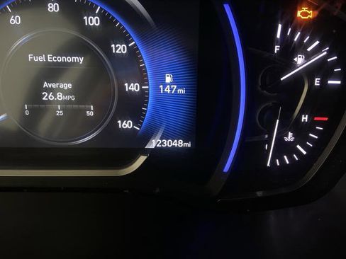 Used 2020 Hyundai Santa Fe Limited image 6