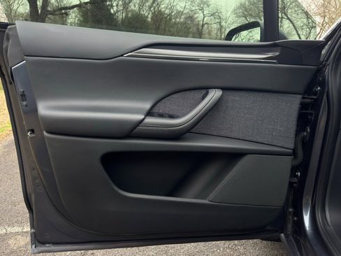 Used 2023 Tesla Model X Plaid image 26