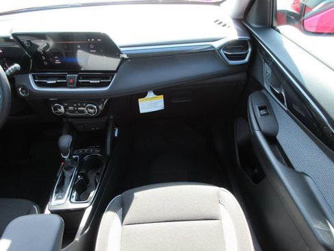 New 2026 Chevrolet TrailBlazer LT w/ Convenience Package image 17