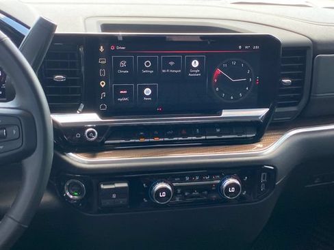 Used 2026 GMC Sierra 1500 Elevation AWD/4WD image 10
