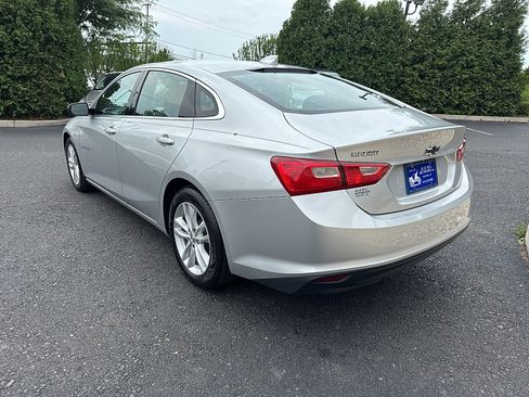 Used 2018 Chevrolet Malibu LT FWD image 10