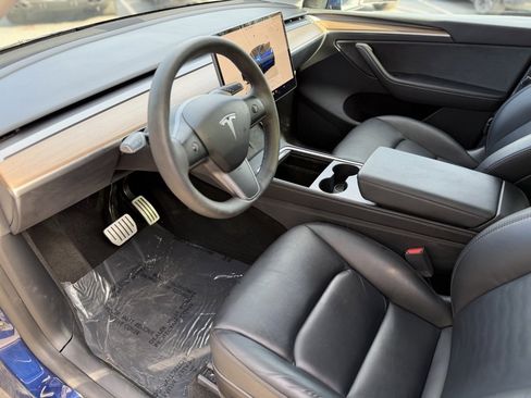 Used 2022 Tesla Model Y Performance image 23