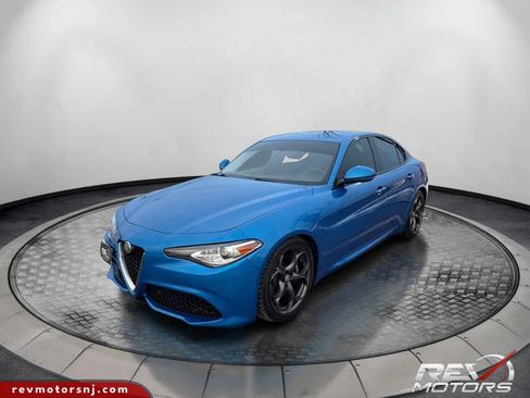 Used 2017 Alfa Romeo Giulia Ti w/ TI 19" Sport Package image 1