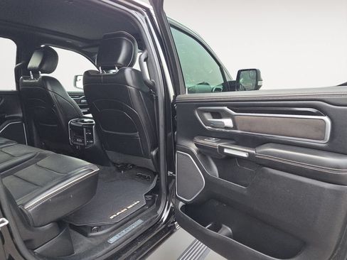 Used 2020 RAM 1500 Laramie AWD/4WD image 12