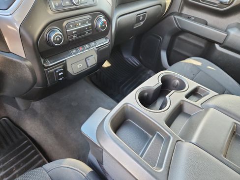 Used 2020 Chevrolet Silverado 1500 Custom w/ Custom Value Package image 19