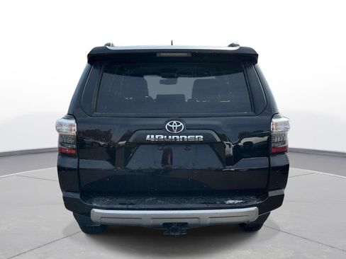 Certified 2024 Toyota 4Runner TRD Off-Road Premium image 7