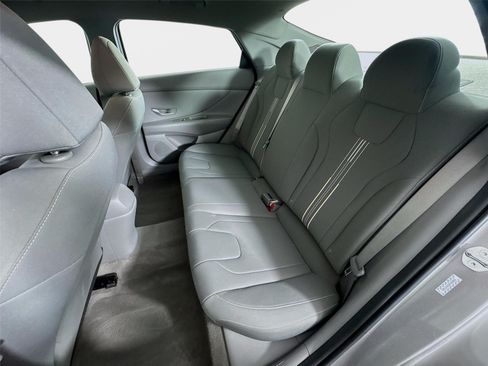 Certified 2023 Hyundai Elantra SEL w/ Convenience Package FWD image 22