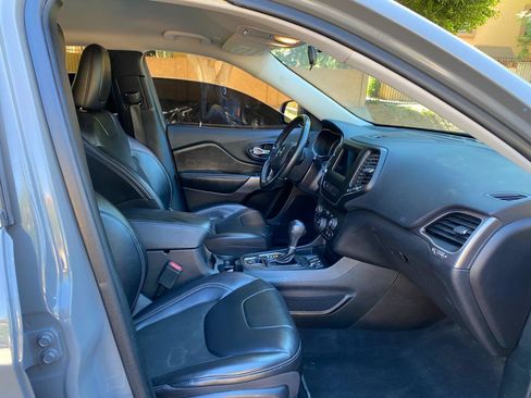 Used 2020 Jeep Cherokee Latitude Plus FWD image 57