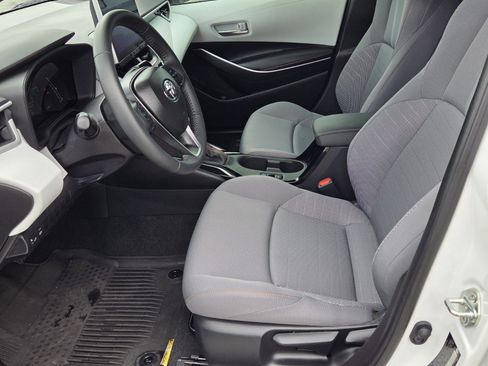 Certified 2025 Toyota Corolla FX w/ Convenience Package FWD image 4