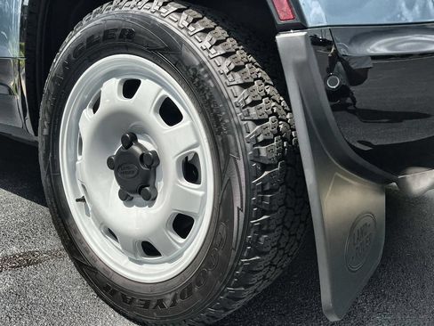 Certified 2025 Land Rover Defender 110 S AWD/4WD image 11