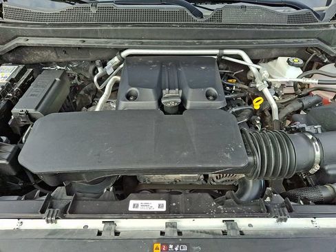 Used 2025 Chevrolet Colorado LT w/ LT Convenience Package AWD/4WD image 28