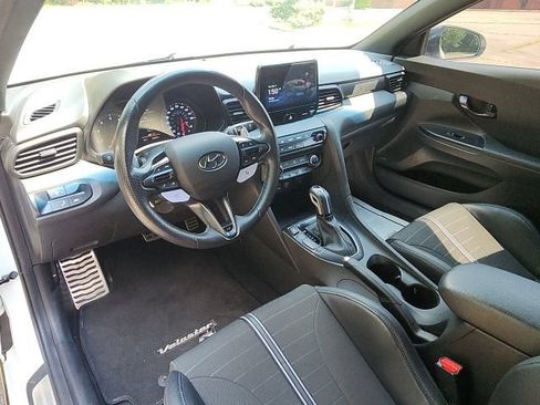 Used 2022 Hyundai Veloster N FWD image 14