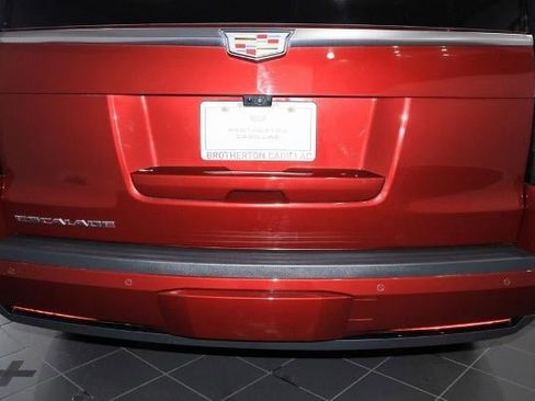 Used 2019 Cadillac Escalade Platinum image 13
