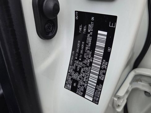 Used 2019 Toyota Land Cruiser AWD/4WD image 18