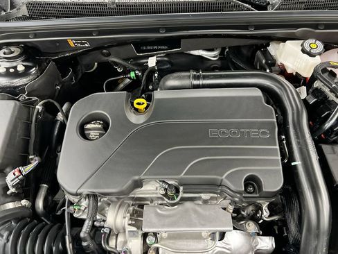 Used 2024 Chevrolet Malibu RS FWD image 24