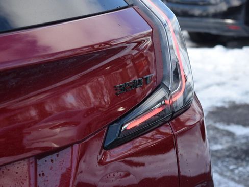 Used 2023 Cadillac XT4 Sport w/ LPO, Onyx Lite Package image 16