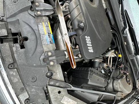 Used 2009 Chevrolet Impala LT w/ Luxury Edition Package FWD image 44