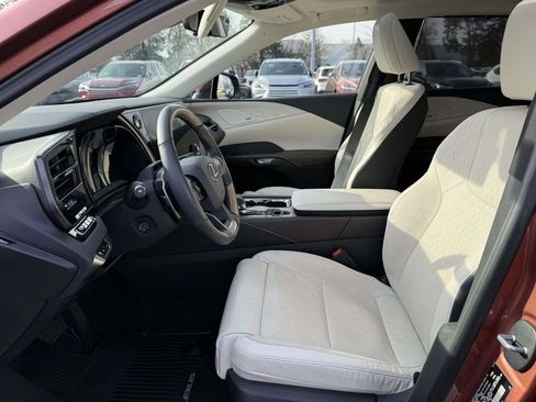 Used 2023 Lexus RX 350 AWD image 13