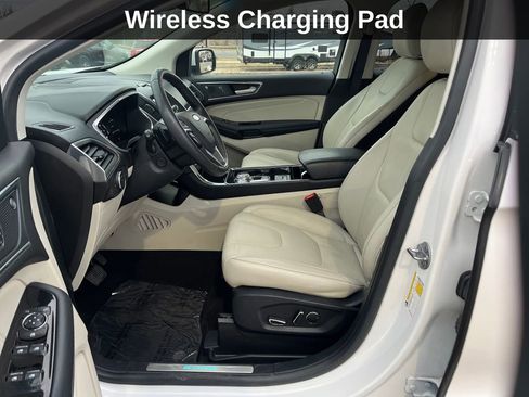 Used 2019 Ford Edge Titanium w/ Cold Weather Package image 12