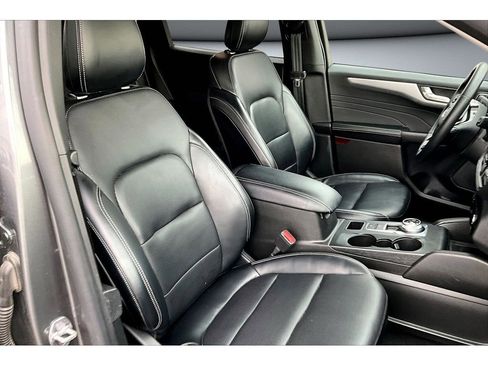 Used 2024 Ford Escape Platinum AWD/4WD image 10