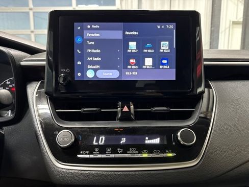 Used 2023 Toyota Corolla LE FWD image 8