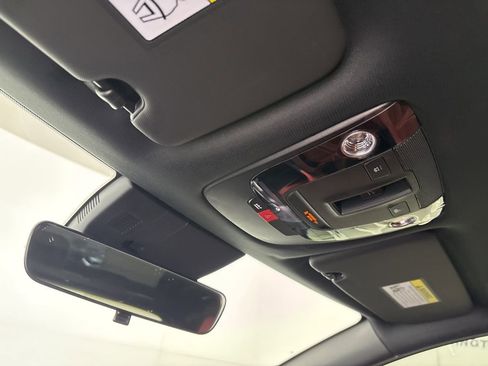 Used 2025 Kia Sportage SX image 22