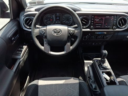 Certified 2023 Toyota Tacoma TRD Off-Road w/ Technology Package AWD/4WD image 12