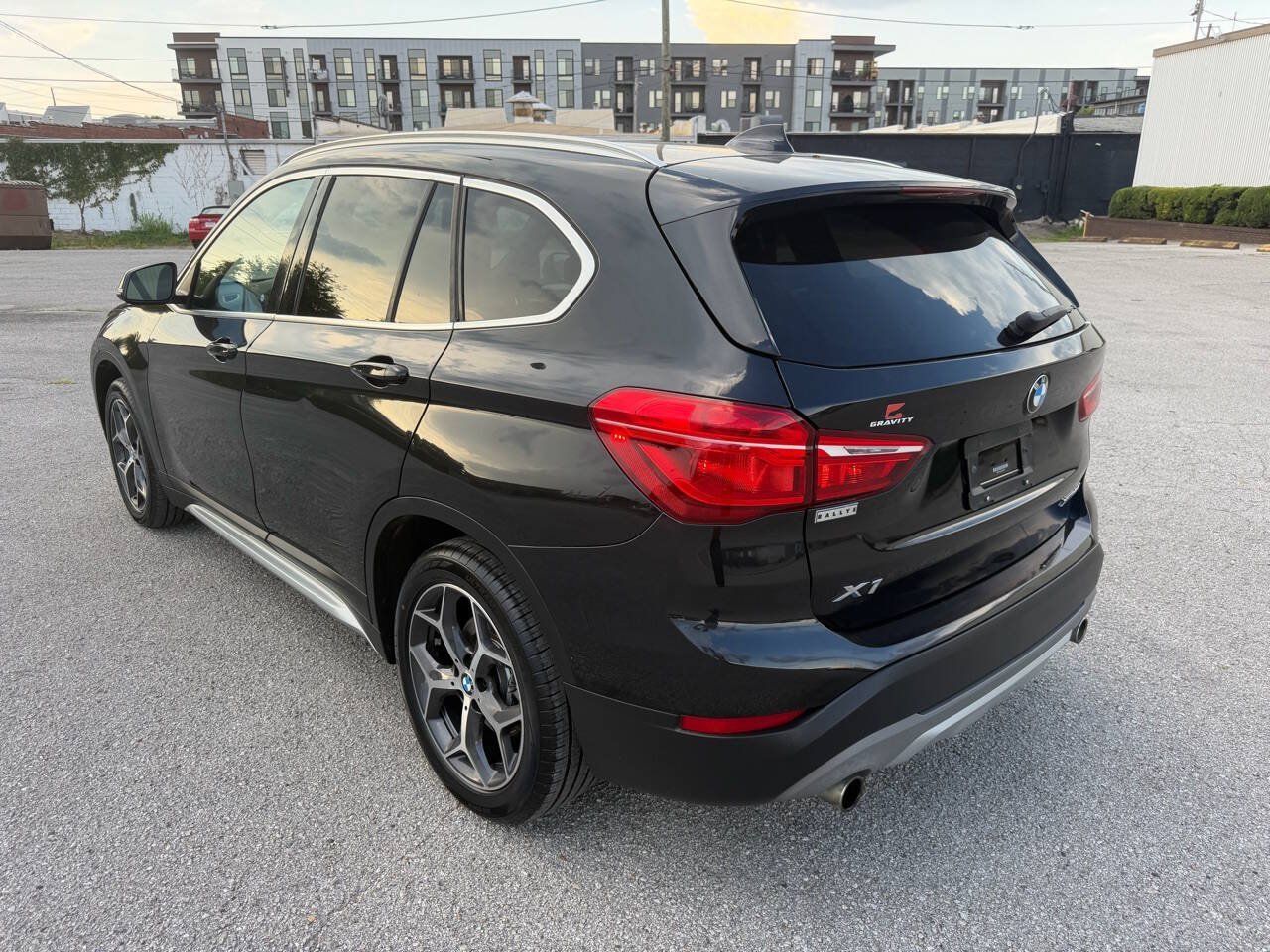 Used 2018 BMW X1 xDrive28i w/ Convenience Package AWD/4WD image 5