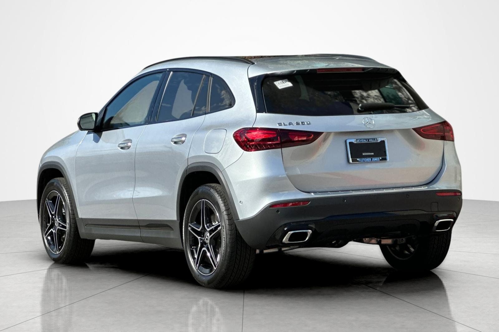 New 2026 Mercedes-Benz GLA 250 image 3