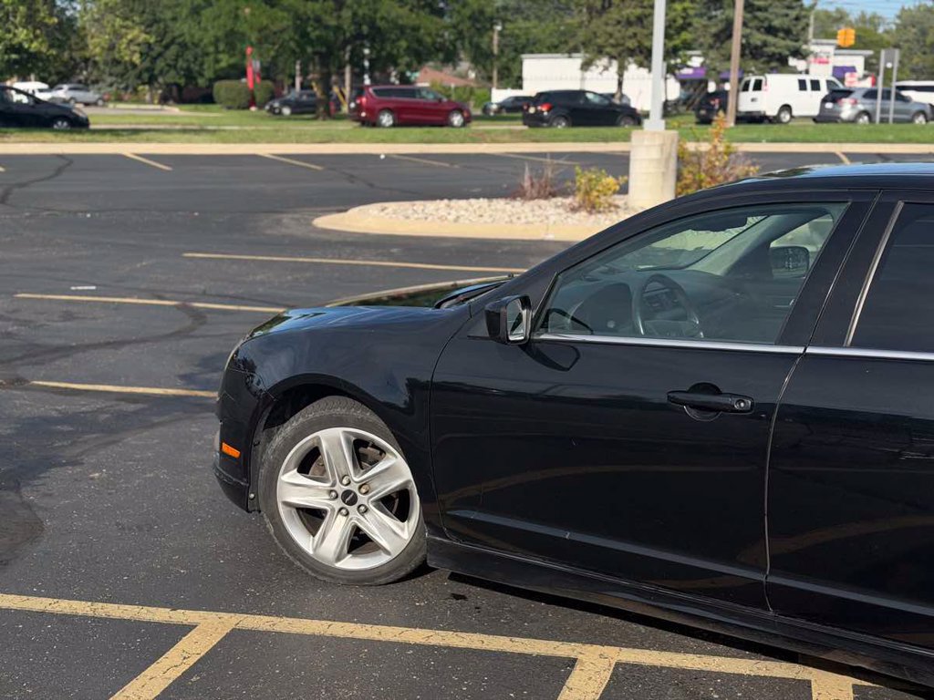 Used 2010 Ford Fusion Sport FWD image 7