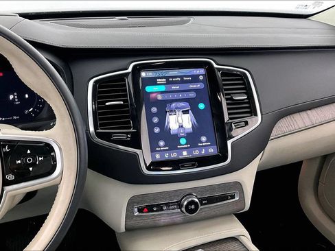 Certified 2023 Volvo XC90 B6 Ultimate AWD/4WD image 7