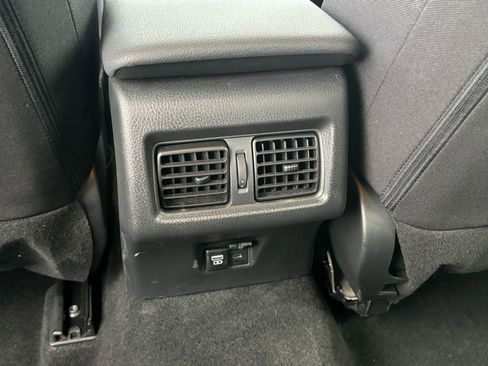 Used 2025 Toyota Camry LE image 23