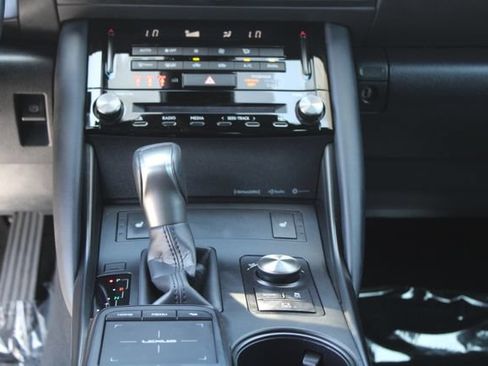 Used 2025 Lexus IS 300 F Sport RWD image 16