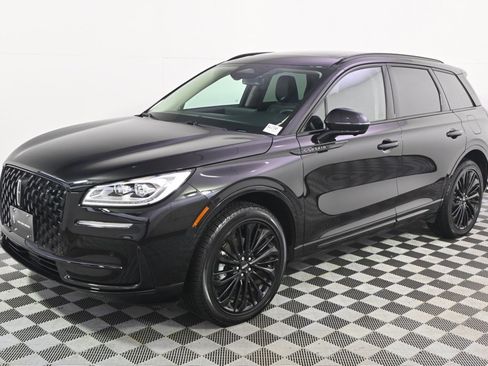 New 2025 Lincoln Corsair Reserve w/ Jet Appearance Package image 2