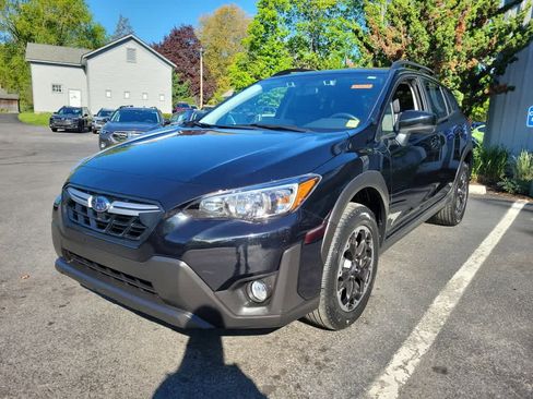 Used 2022 Subaru Crosstrek 2.0i Premium w/ Moonroof Package AWD/4WD image 8