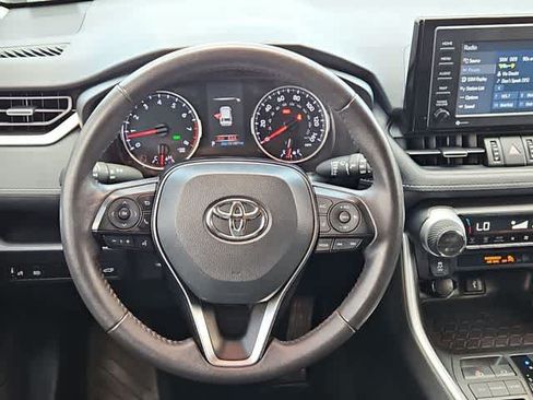 Used 2021 Toyota RAV4 XLE Premium FWD image 21