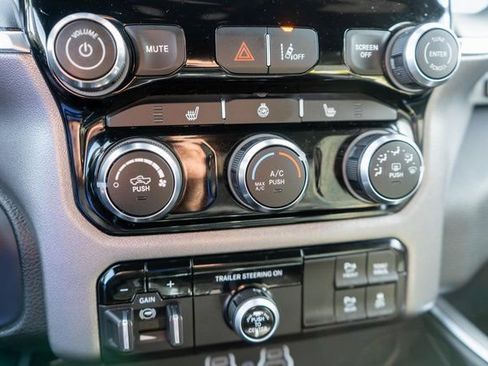 Used 2026 RAM 1500 Big Horn AWD/4WD image 31
