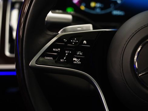 Certified 2024 Mercedes-Benz S 580e 4MATIC Sedan image 17