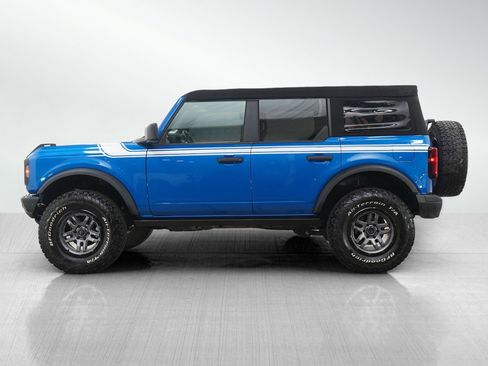 Used 2021 Ford Bronco Black Diamond image 2