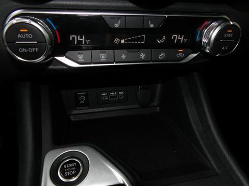 Certified 2024 Nissan Sentra SR image 24