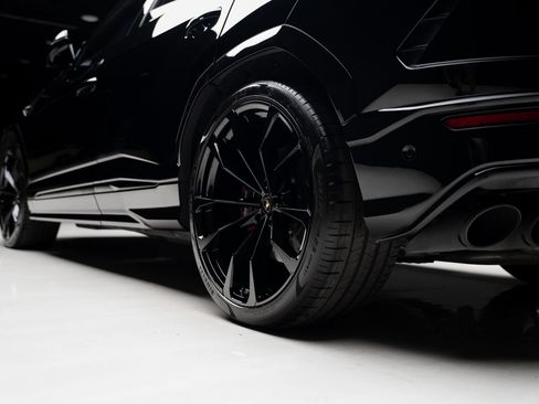 Used 2019 Lamborghini Urus AWD/4WD image 77