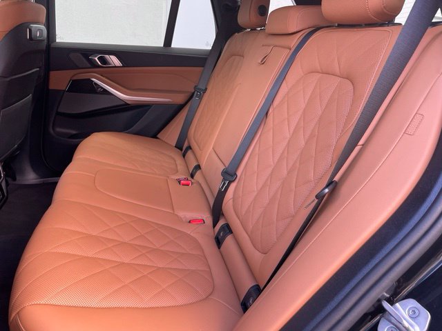 Used 2026 BMW X5 xDrive50e AWD/4WD image 7