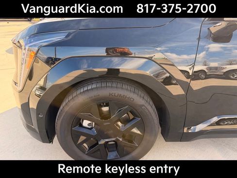 Certified 2026 Kia EV9 Land w/ Nightfall Edition Package image 8